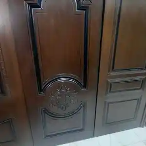 Дверь из шпона, Душанбе
