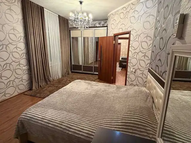 2-комн. квартира, 2 этаж, 100м², И.Сомони, Овир, Душанбе