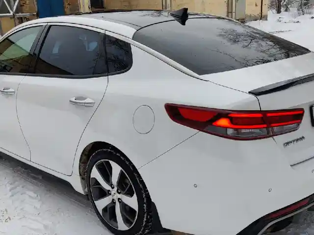 Спойлер на Kia K5, Душанбе