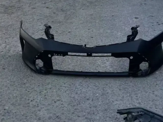 Передний бампер от Toyota Camry 5, Душанбе