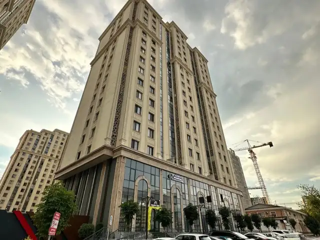 Помещение под свободное назначение, 266м², Душанбе, район Шохмансур, ул. Академика Акобира Адхамова (ориентир: Чулочка, ЖК «Бустон Сити»)., Душанбе