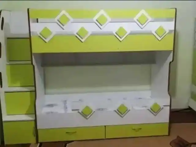 Двухъярусная кровать, Душанбе