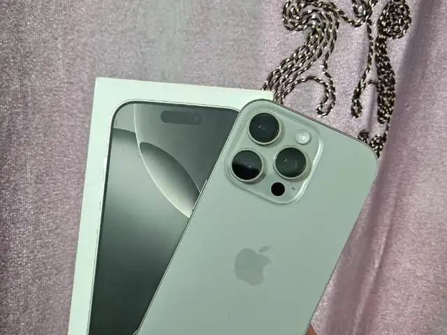 Apple iPhone 16 Pro, 128 gb, Natural Titanium, Худжанд