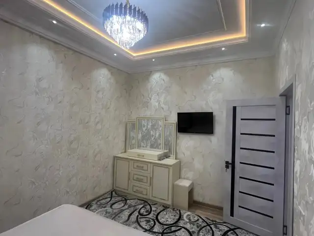 2-комн. квартира, 9 этаж, 78м², 18 мкр, Худжанд