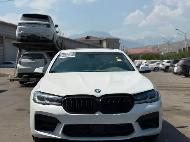 BMW iX