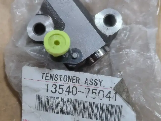 Гидронатяжитель ГРМ 13540-75031 натяжитель цепи Toyota, Душанбе