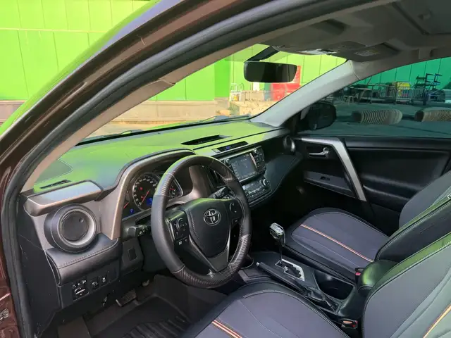 Toyota RAV 4, 2015, Душанбе - 11