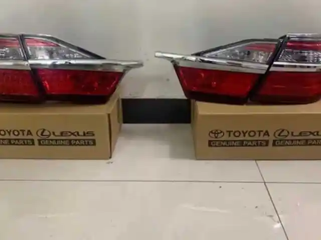 Задние стоп фары Toyota Camry 5, Душанбе