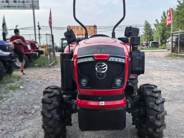 Трактор Dongfeng 704, Душанбе