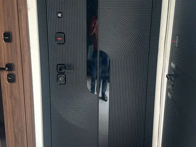 Входная дверь, Душанбе
