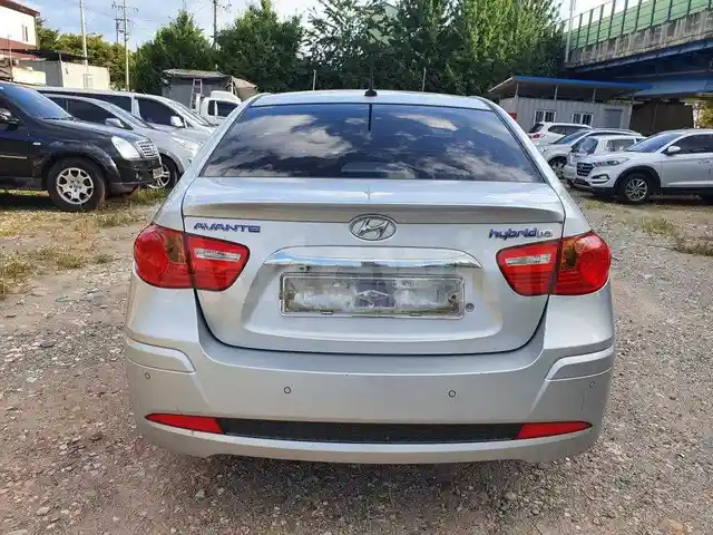 Спойлер Hyundai Avante 2006-2010, Душанбе