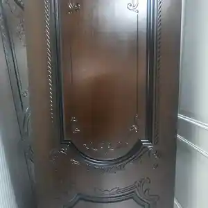 Дверь из шпона, Душанбе