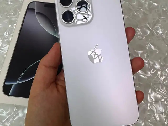 Apple iPhone 16 Pro Max, 1 tb, White Titanium, Хуҷанд