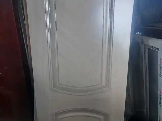 Дверь, Душанбе