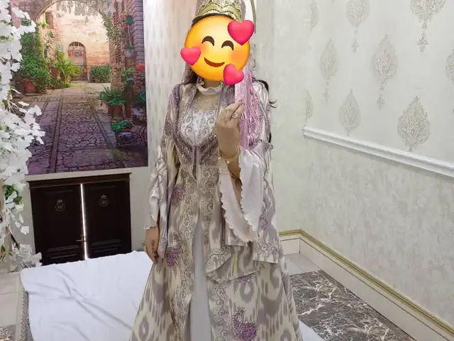 Куртаи аруси, Душанбе