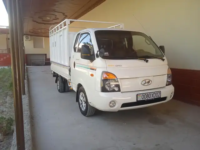 Бортовой автомобиль Hyundai Porter, 2010, Спитамен
