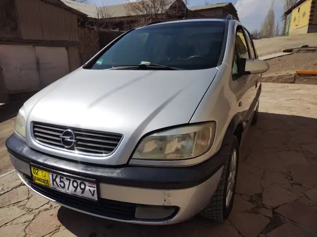 Opel Zafira
