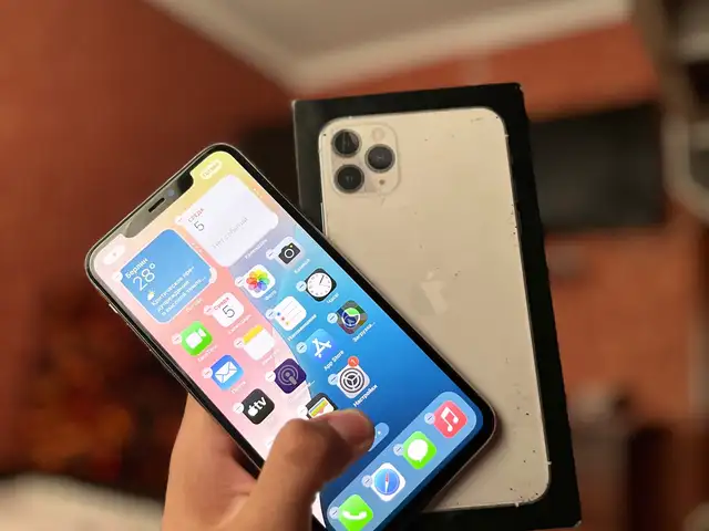 Apple iPhone 11 Pro Max, 64 gb, Silver, Ҳамадонӣ