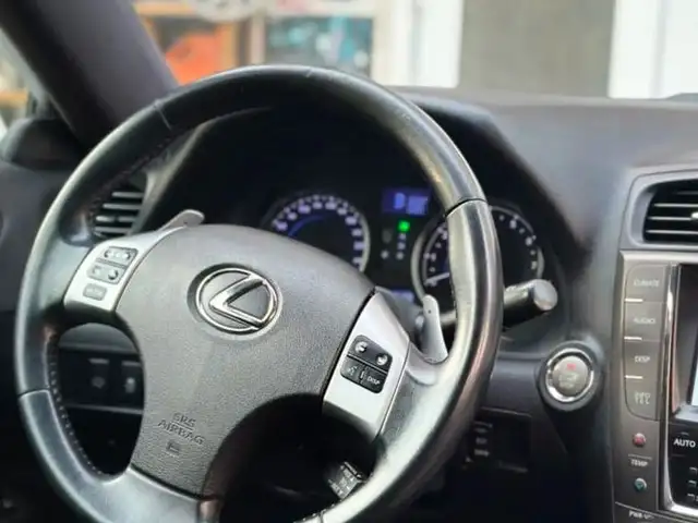 Lexus IS series