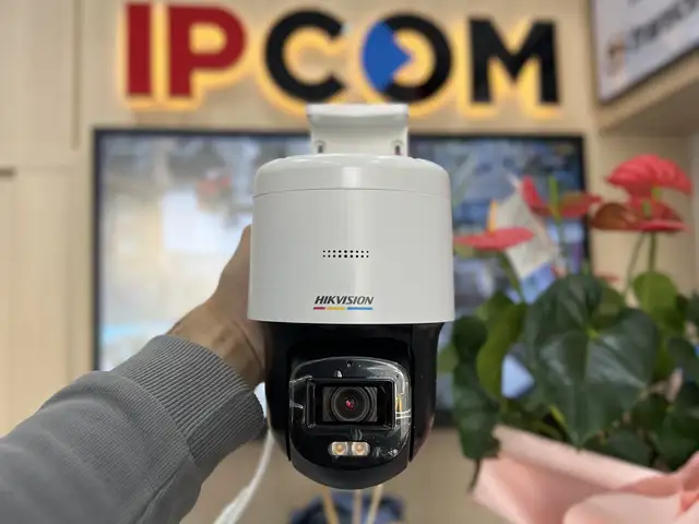 Камера поворотная IP Hikivision DS-2DE2C400SCG-EF0O-STD, Худжанд