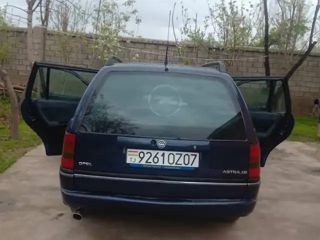 Opel Astra F