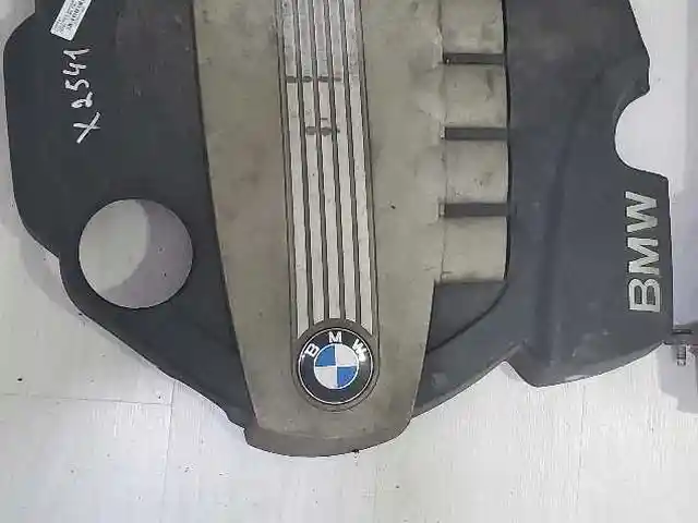Декоративная крышка мотора на Bmw Е90, Хуҷанд
