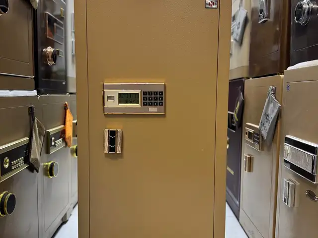Сейф 110 rm, Душанбе