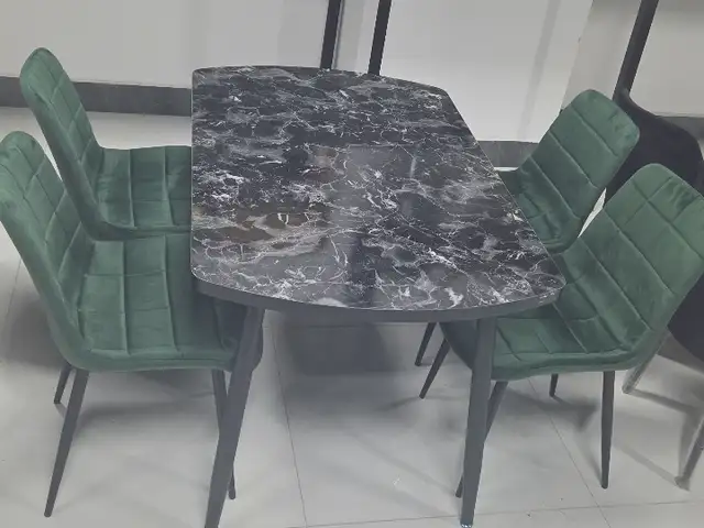 Стол и стулья, Душанбе