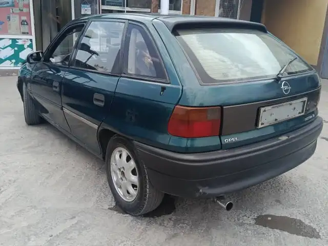 Opel Astra F