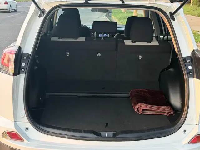 Toyota RAV 4, 2017, Душанбе - 13