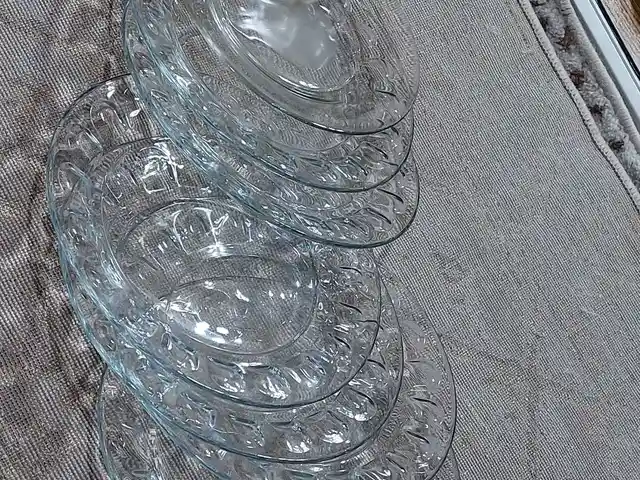 Стеклянные тарелки, Душанбе