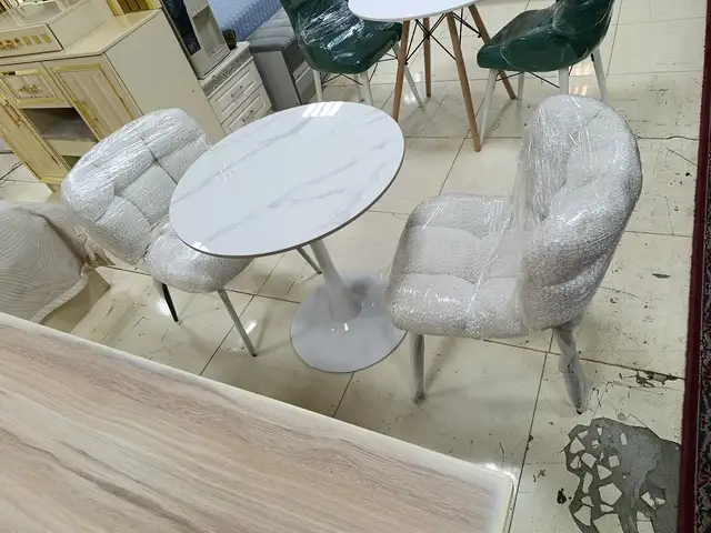 Стол и стулья, Душанбе