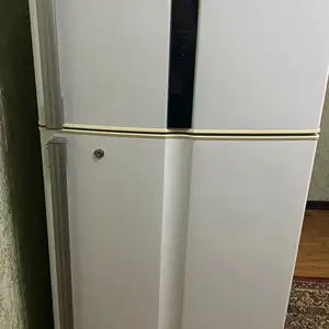 Холодильник Hitachi, Худжанд