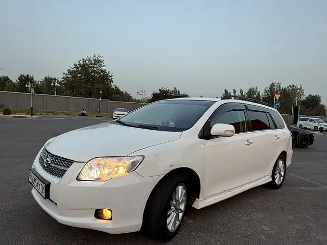 Toyota Fielder