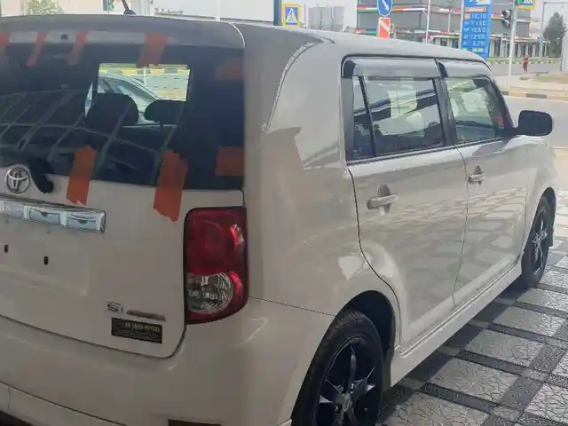 Шишахои бе танировка аз Toyota rumion, Душанбе