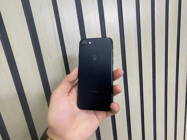 Apple iPhone 7, 32 gb, Хуҷанд