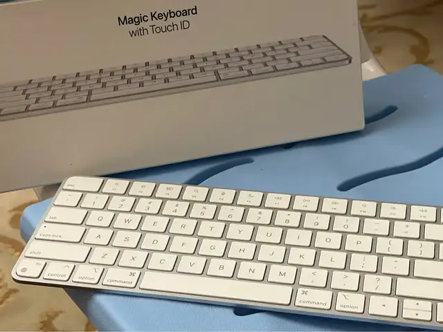 Клавиатура Apple Magic Keyboard Touch ID, Душанбе