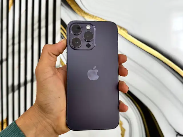 Apple iPhone 14 Pro Max, 128 gb, Silver, Бохтар (Курган-Тюбе)