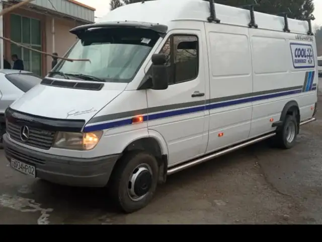 Фургон Mercedes-Benz, 2006, Худжанд
