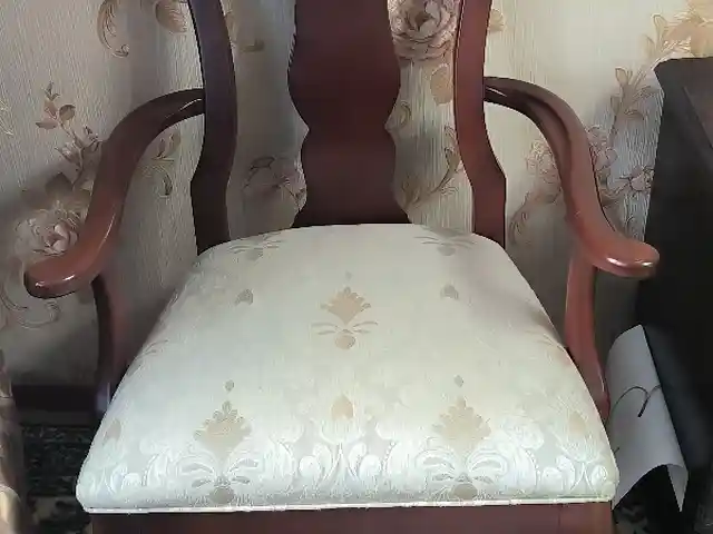 Стул, Душанбе