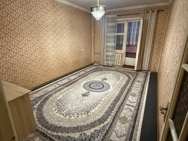Комната в 1-комн. квартире, 1 этаж, 42м², автовогзал, Душанбе