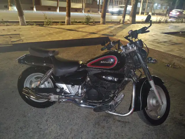 Мотоцикл Hyosung 250 куб инжектор, Худжанд