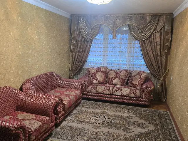 5-комн. квартира, 3 этаж, 65м², Солех Рачабов, Худжанд