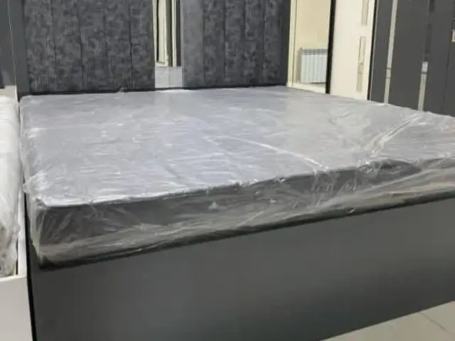 Двуспальная кровать, Душанбе