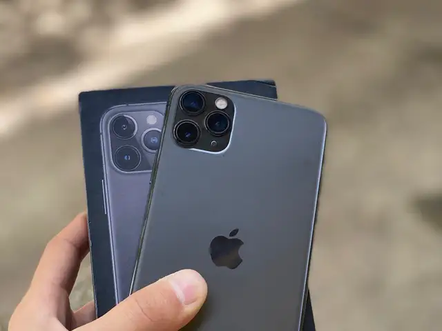 Apple iPhone 11 Pro Max, 64 gb, Midnight Green, Душанбе