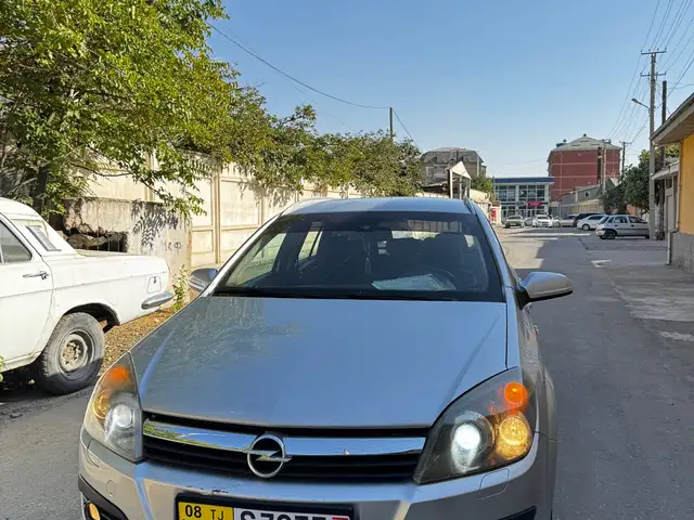 Opel Astra H