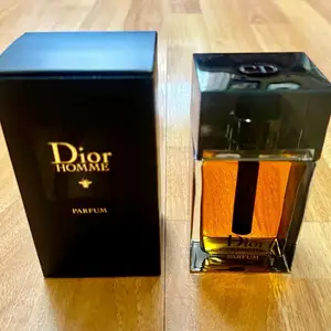 Духи Dior, Душанбе