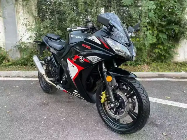 Мотоцикл Kawasaki, Душанбе
