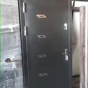 Железная дверь, Душанбе