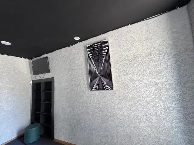 Помещение под свободное назначение, 250м², 18мкр, Хуҷанд